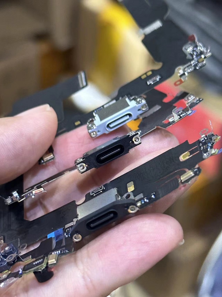 iphone 15设计图、usb-c和sim卡托曝光,要限速!